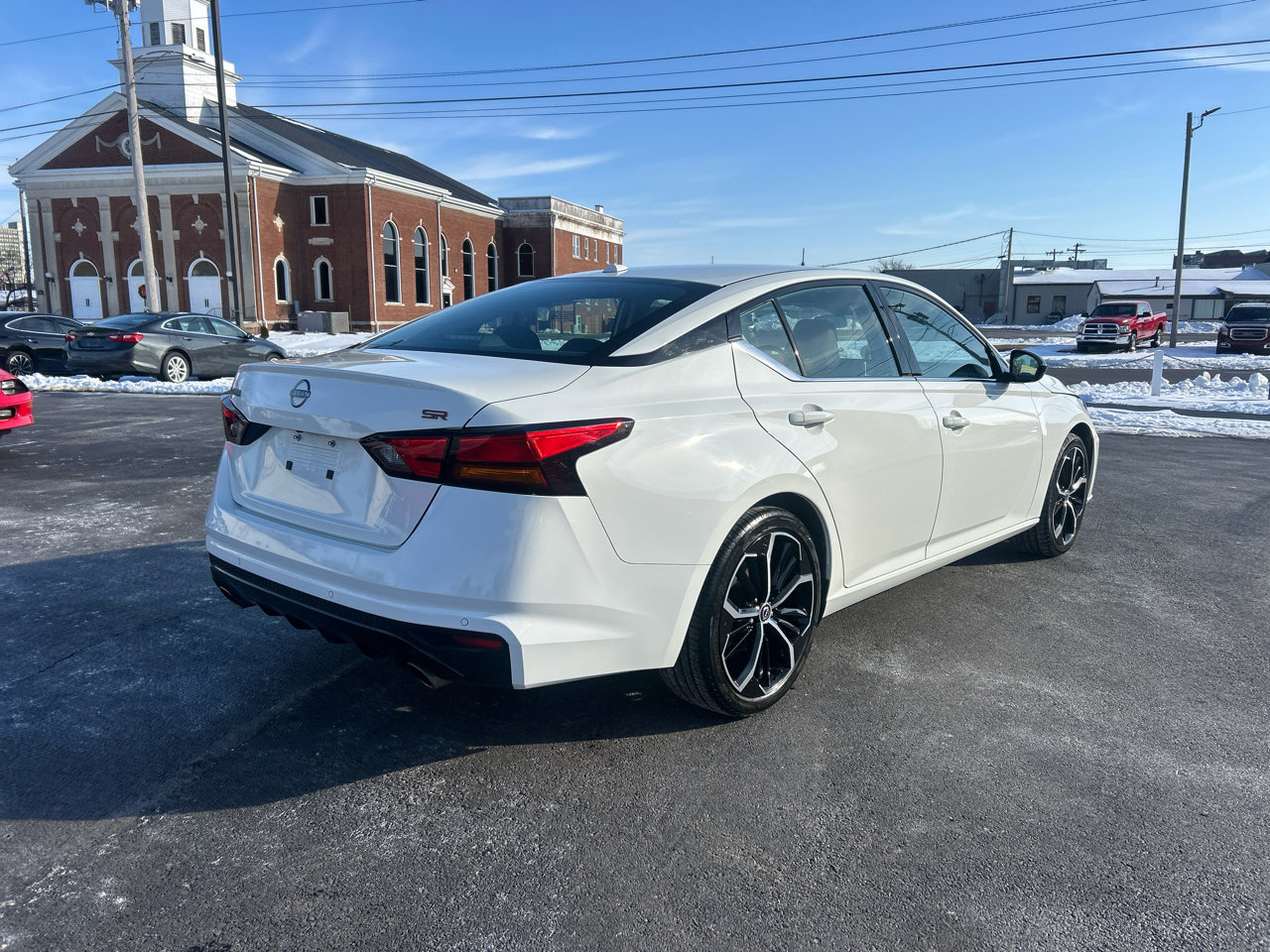 Used 2024 Nissan Altima 2.5 SR image 4