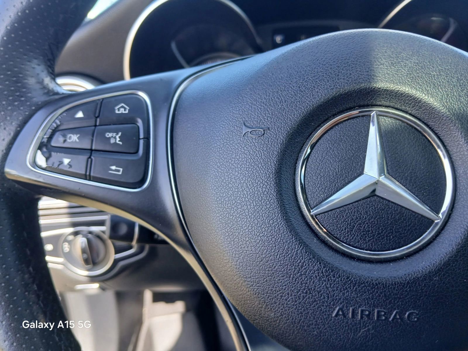 Used 2018 Mercedes-Benz C 300 Sedan w/ Premium Package image 31