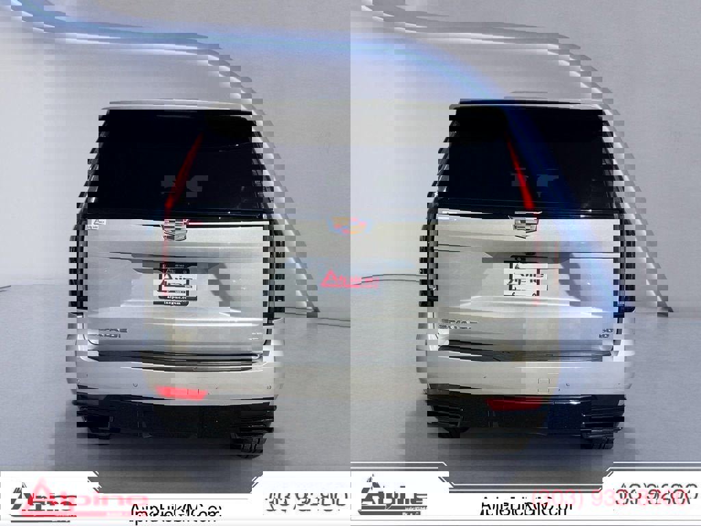 Used 2023 Cadillac Escalade ESV Sport Platinum image 4