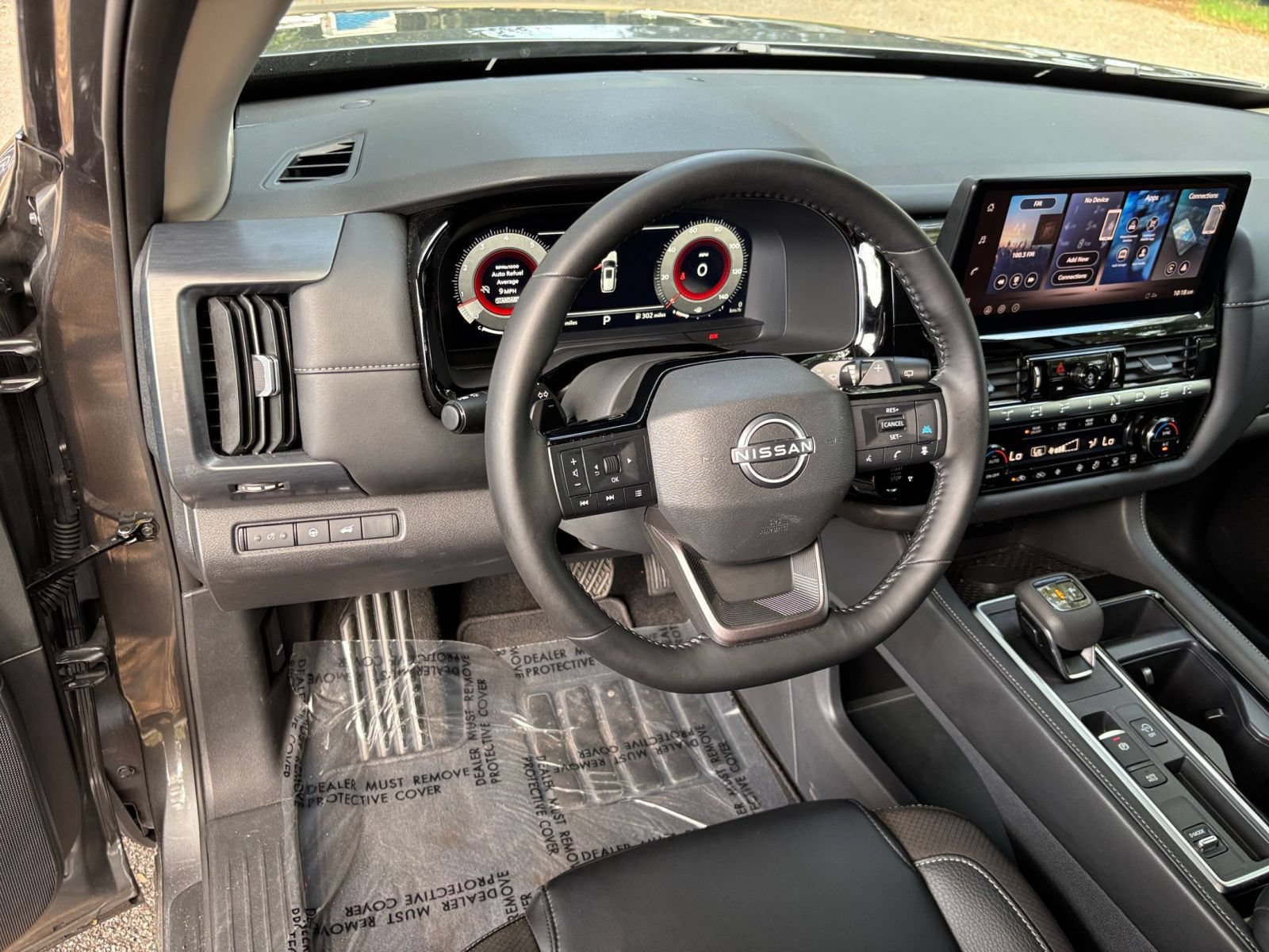 Used 2026 Nissan Pathfinder SL FWD image 36