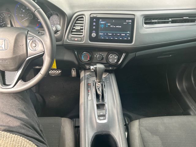 Used 2021 Honda HR-V Sport image 18