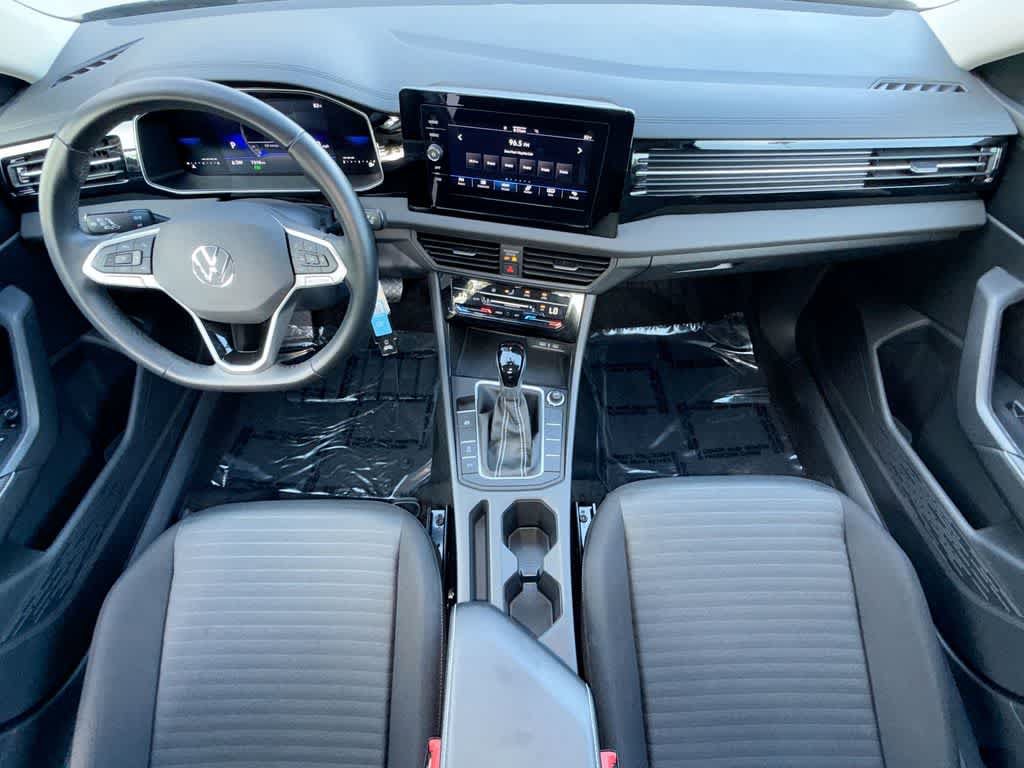 Certified 2025 Volkswagen Jetta S FWD image 24