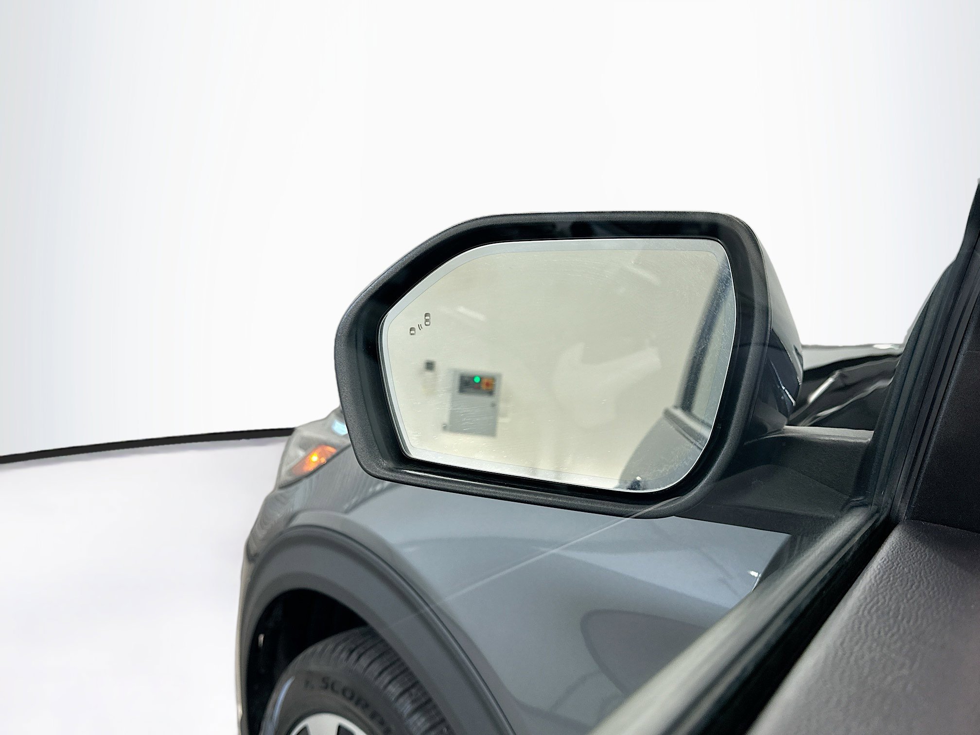 Used 2025 Ford Explorer Platinum w/ LUX Leather Package image 16