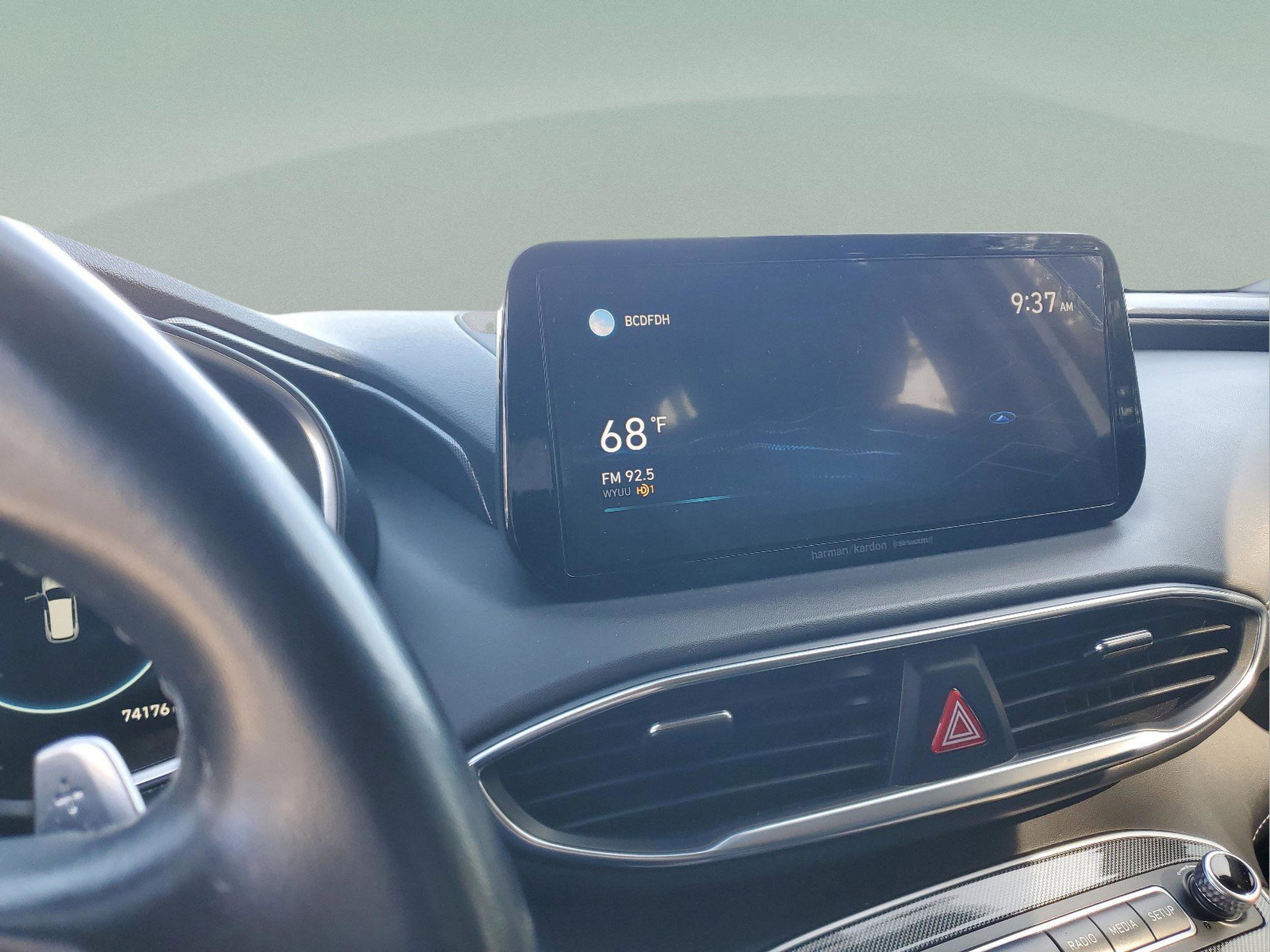 Used 2022 Hyundai Santa Fe SEL w/ Convenience + Premium Package FWD image 18