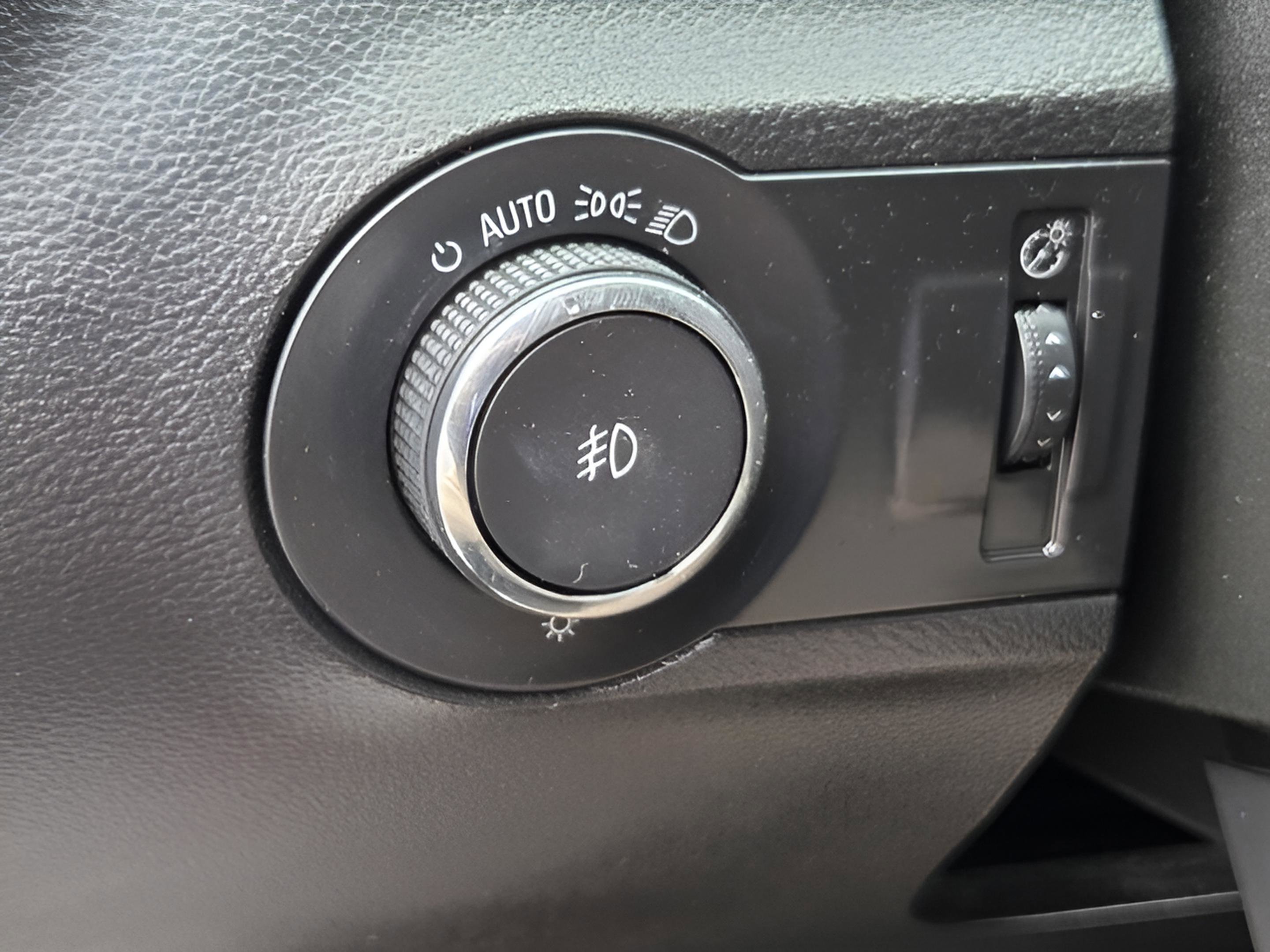 Used 2015 Chevrolet Camaro LT w/ 1LT Preferred Package image 25