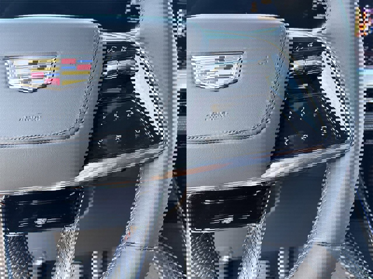 Certified 2025 Cadillac Escalade ESV V image 23