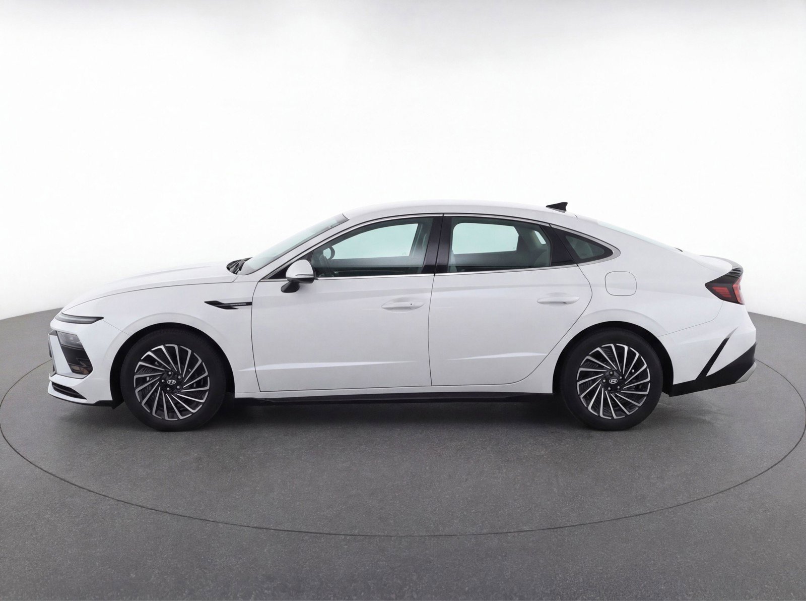 Used 2024 Hyundai Sonata SEL image 5