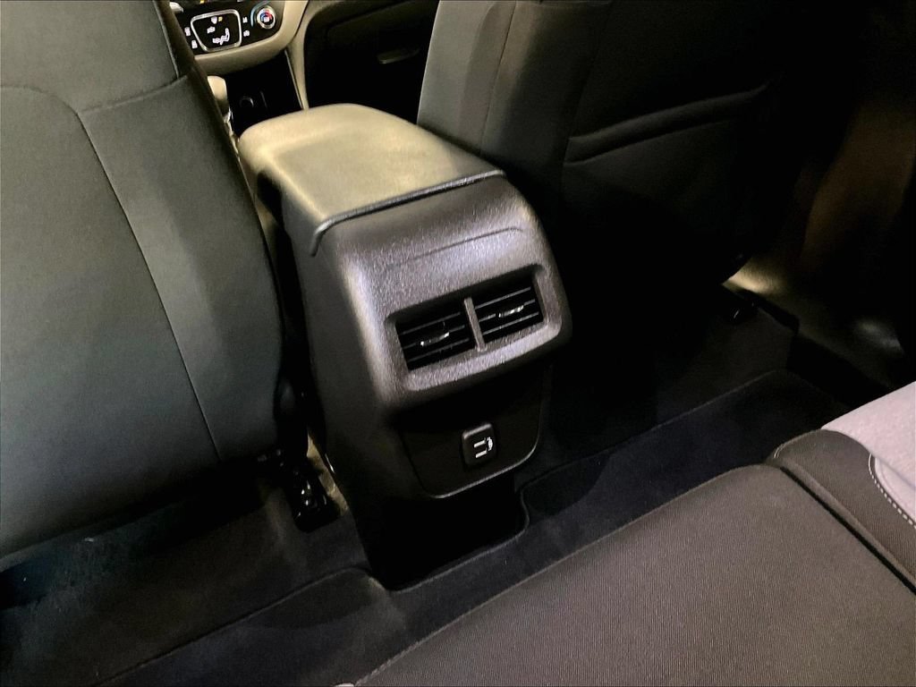 Used 2024 Chevrolet Equinox LS w/ LS Convenience Package FWD image 29