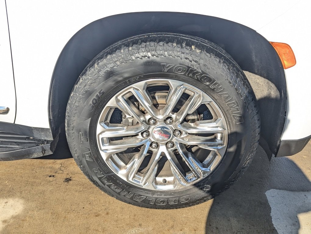 Used 2021 GMC Yukon XL SLT image 16