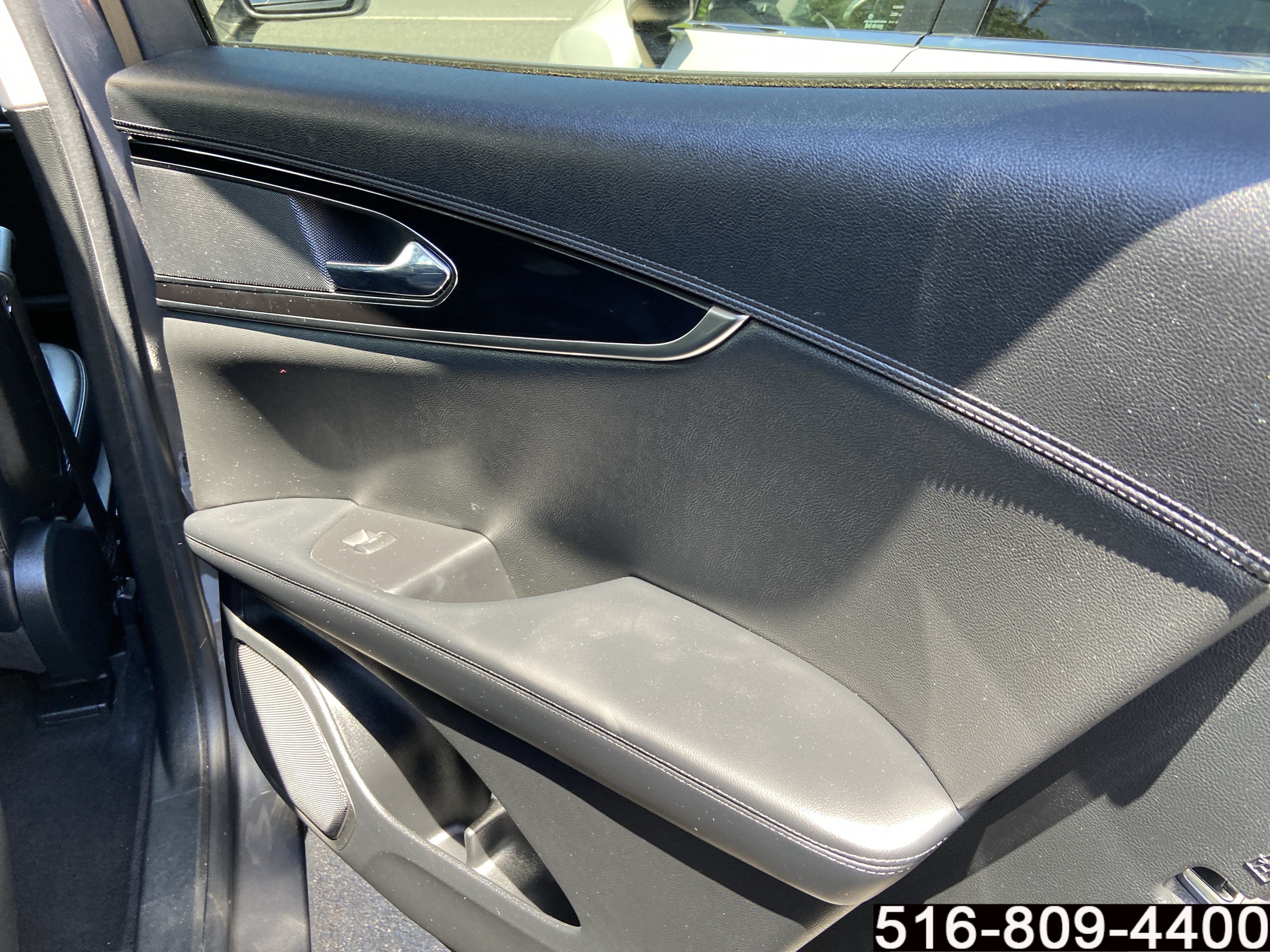 Used 2022 Lincoln Nautilus AWD w/ Premium Package image 28