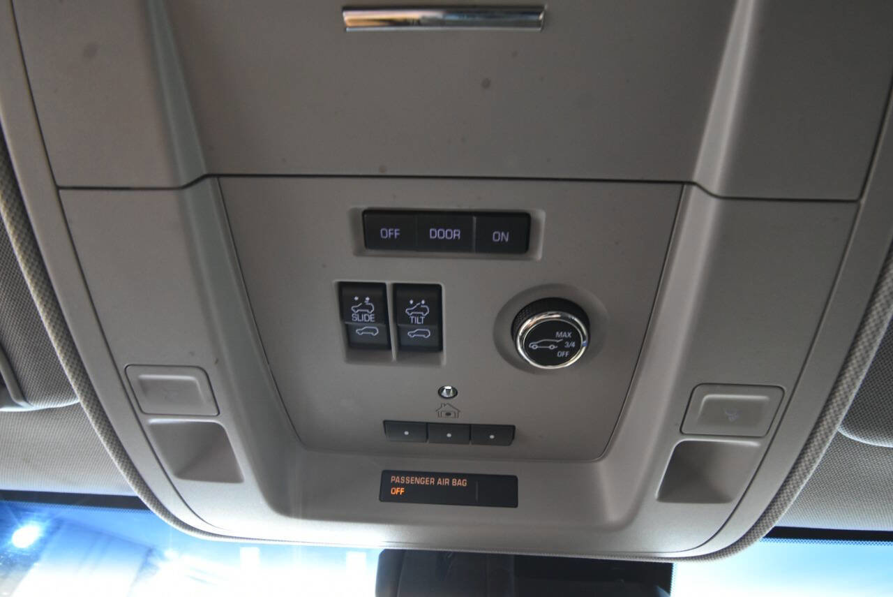 Used 2018 GMC Yukon Denali w/ Open Road Package image 33