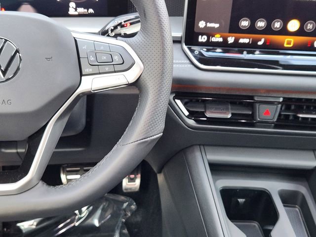 New 2026 Volkswagen Tiguan SE R-Line image 26