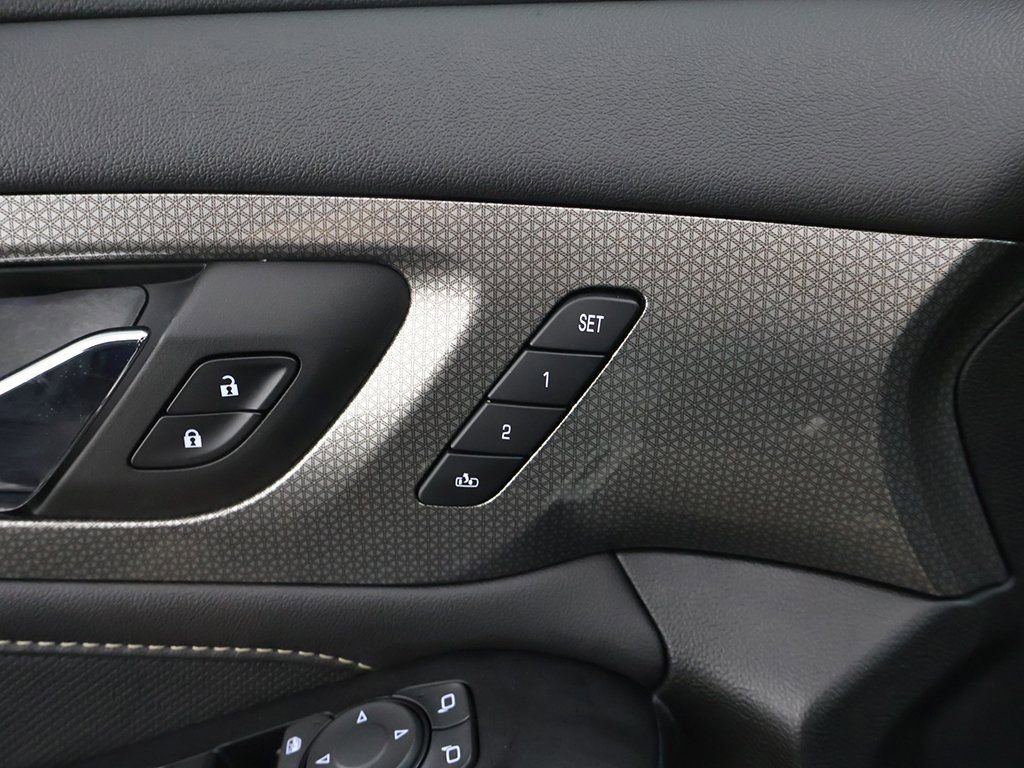 Used 2023 Chevrolet Traverse Premier AWD/4WD image 42