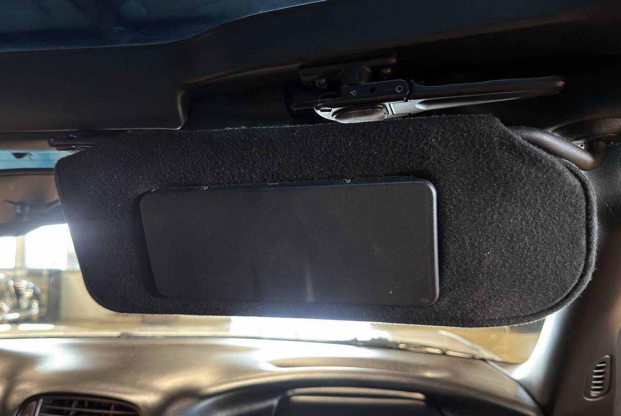 Used 1997 Chevrolet Corvette Coupe w/ Memory Pkg RWD image 78