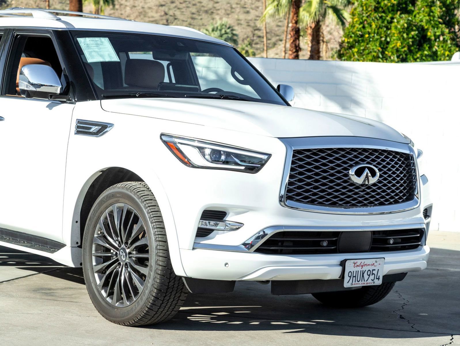 Used 2023 INFINITI QX80 Sensory w/ Cargo Package image 3