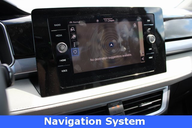 New 2025 Volkswagen Taos SEL image 4