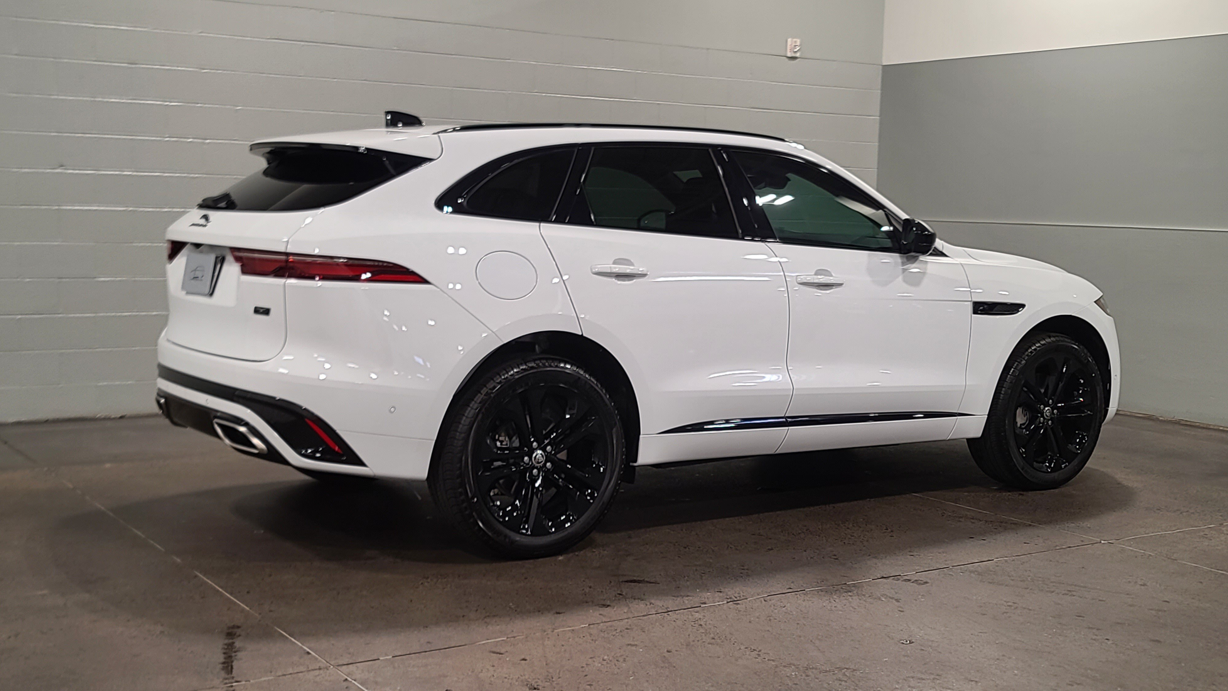 New 2026 Jaguar F-PACE R-Dynamic S AWD/4WD image 2