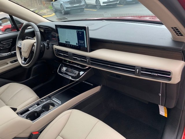New 2026 Lincoln Corsair Reserve AWD/4WD image 12