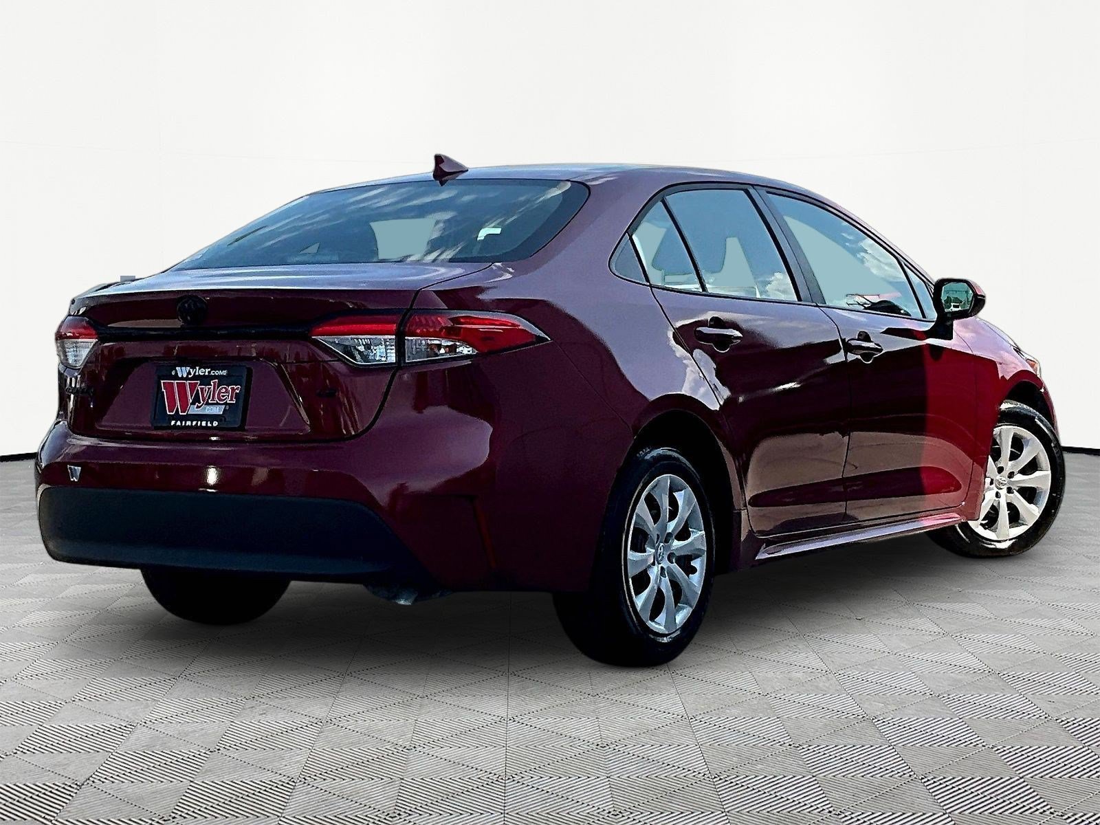 Used 2023 Toyota Corolla LE FWD image 6