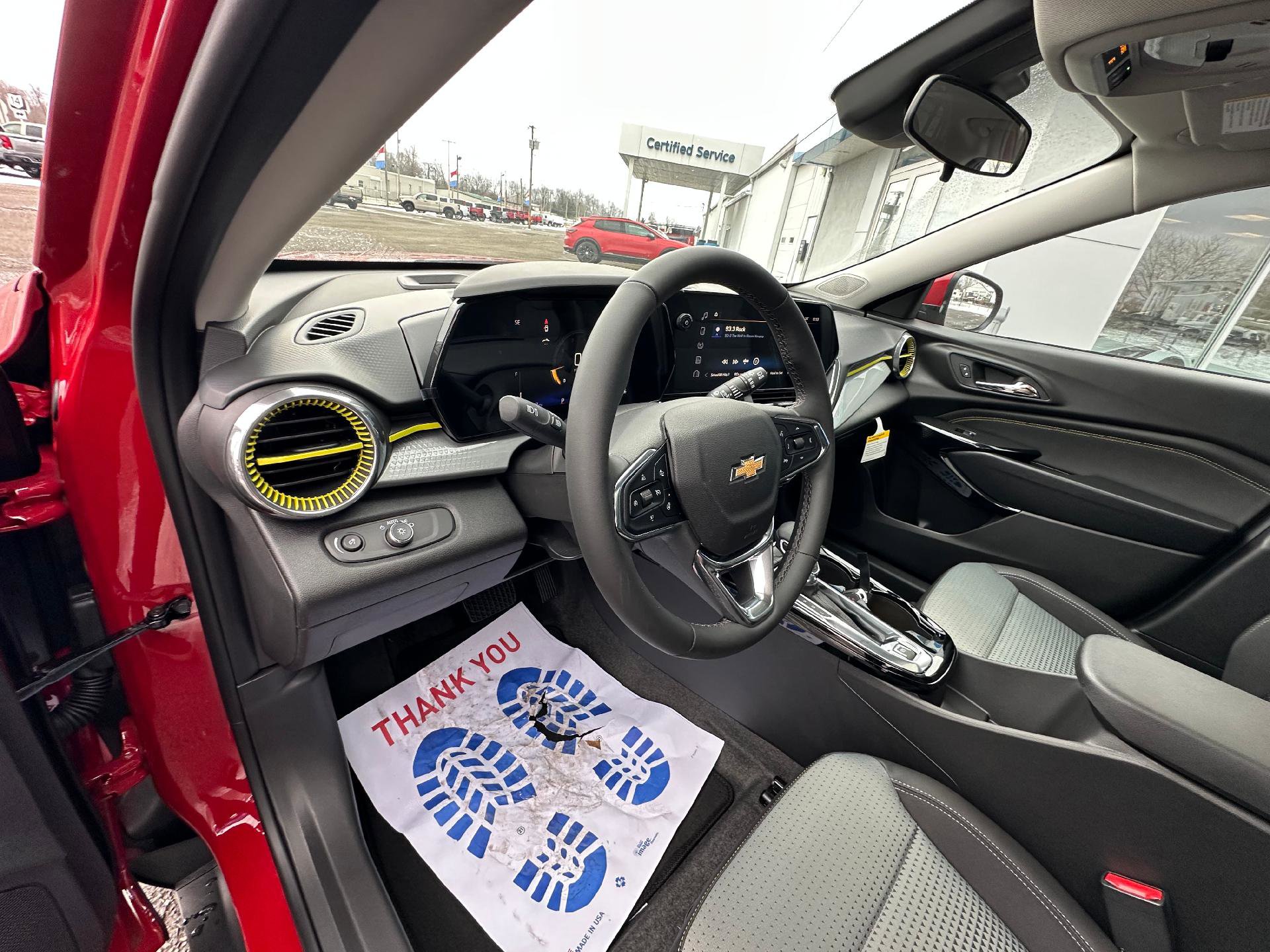 New 2026 Chevrolet Trax LT w/ Sunroof Package FWD image 11