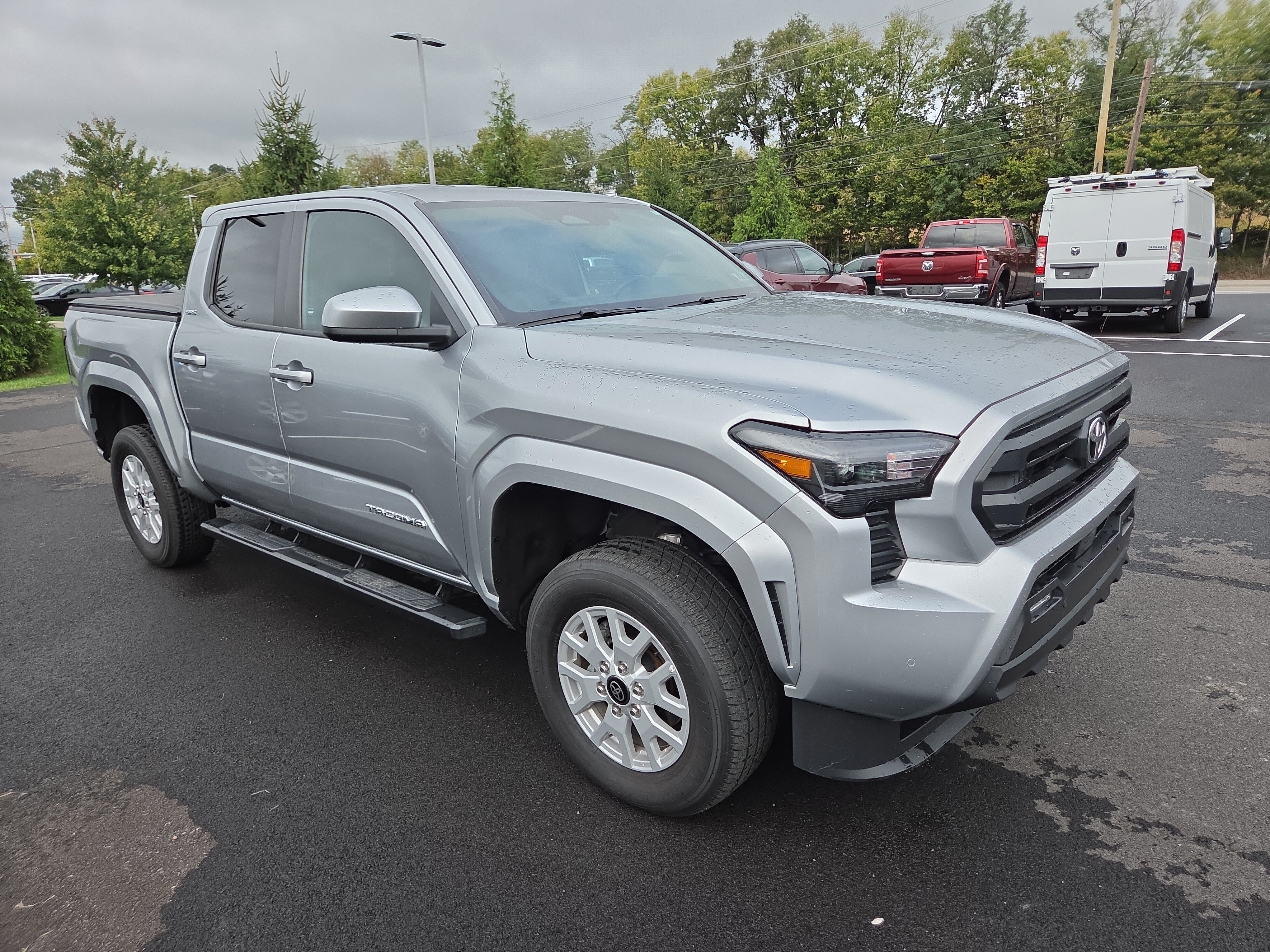 Used 2024 Toyota Tacoma SR5 AWD/4WD image 20