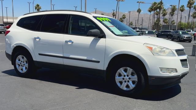 Used 2012 Chevrolet Traverse LS FWD image 3