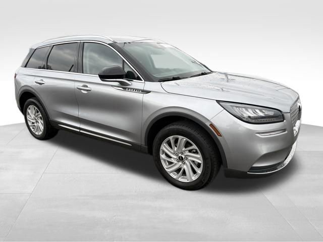 Used 2021 Lincoln Corsair AWD image 11