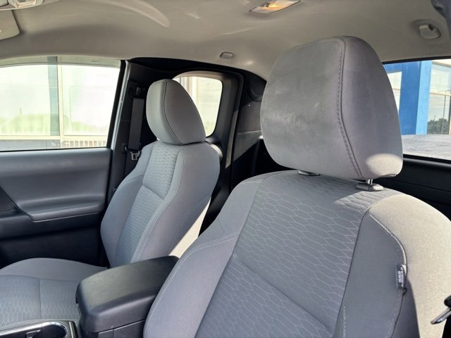 Used 2019 Toyota Tacoma SR image 12