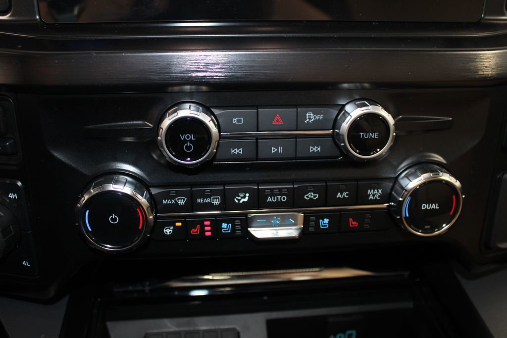 New 2026 Ford F250 Lariat w/ Chrome Package image 49