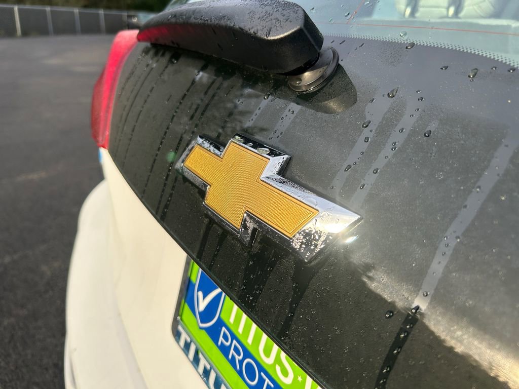 Used 2021 Chevrolet Bolt LT image 32