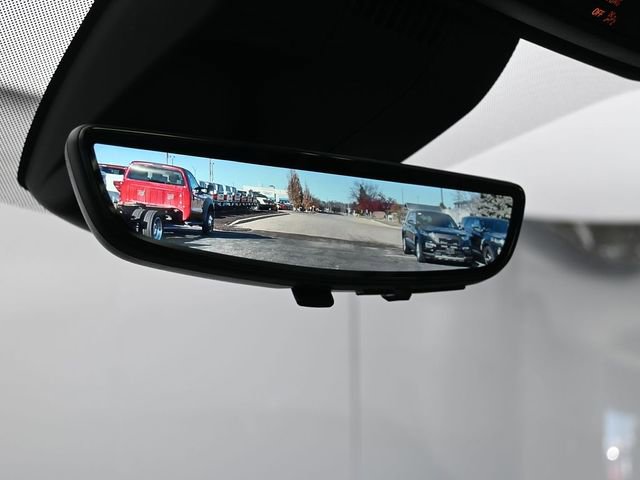 New 2026 Chevrolet Suburban High Country image 32