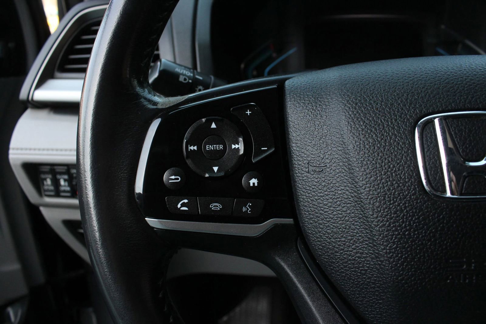 Used 2018 Honda Odyssey EX-L image 56