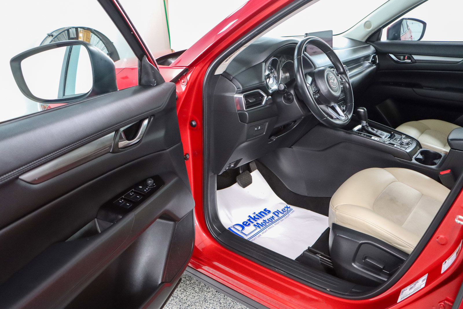 Used 2022 MAZDA CX-5 AWD 2.5 S w/ Select Package image 3