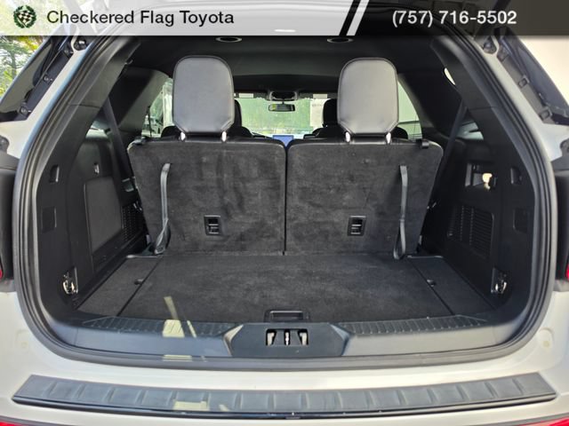 Used 2022 Ford Explorer ST-Line AWD/4WD image 12