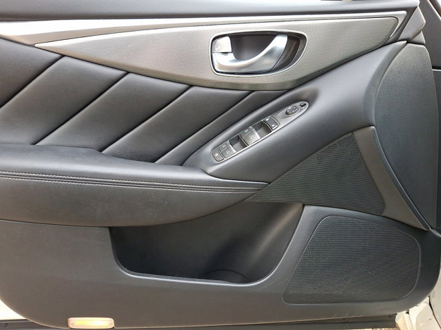 Used 2017 INFINITI Q50 Signature Edition w/ All Weather Package (L93) image 12