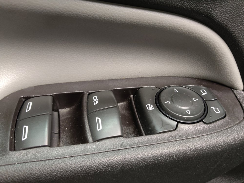 Used 2021 Chevrolet Equinox LS w/ LS Convenience Package image 27