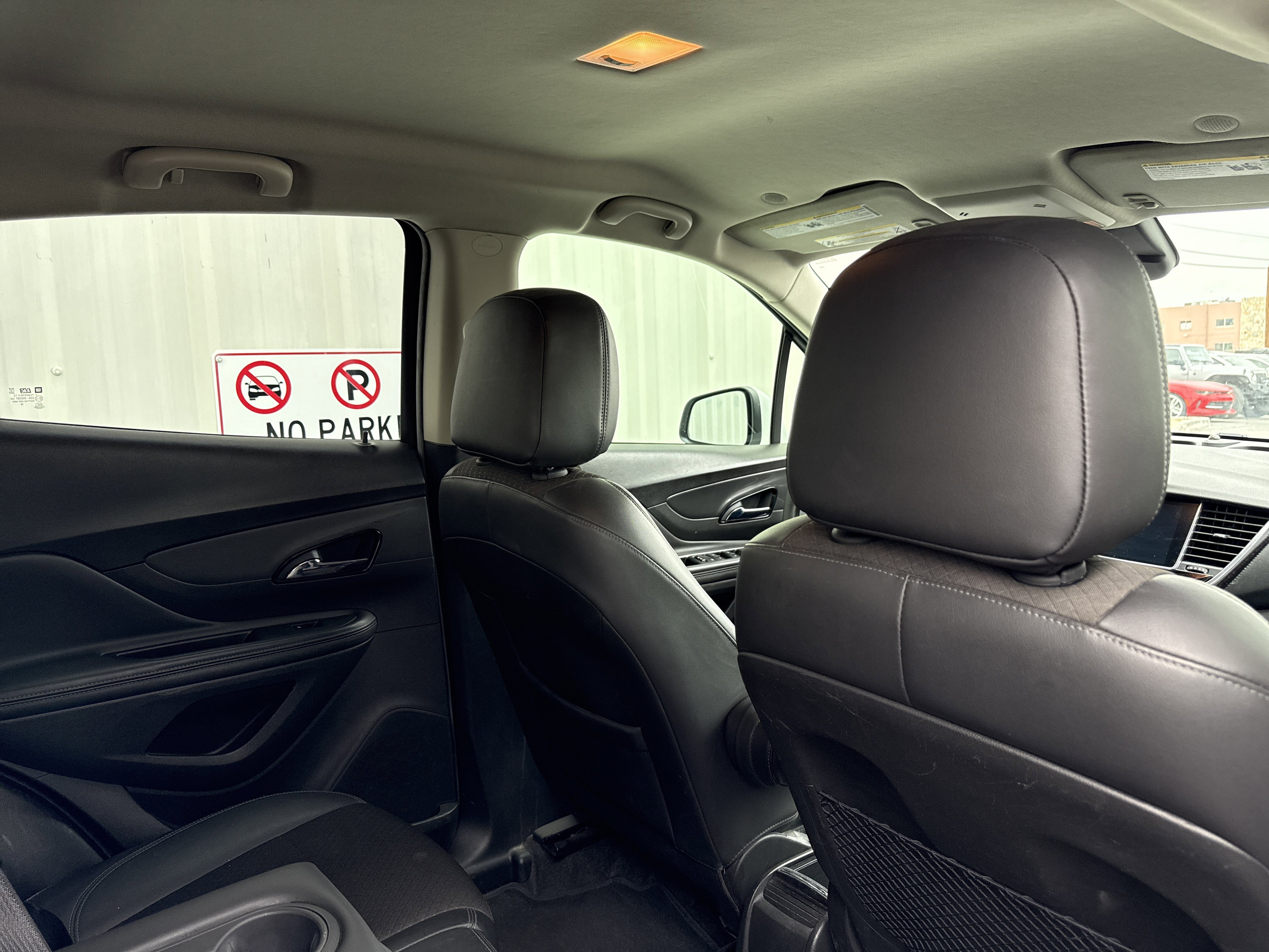 Used 2021 Buick Encore Preferred image 30