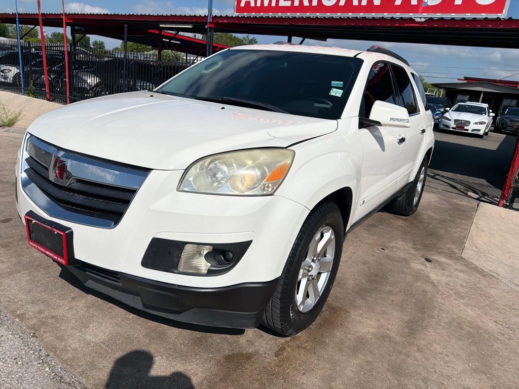 Used 2008 Saturn Outlook XR w/ Advanced Audio Package FWD image 1