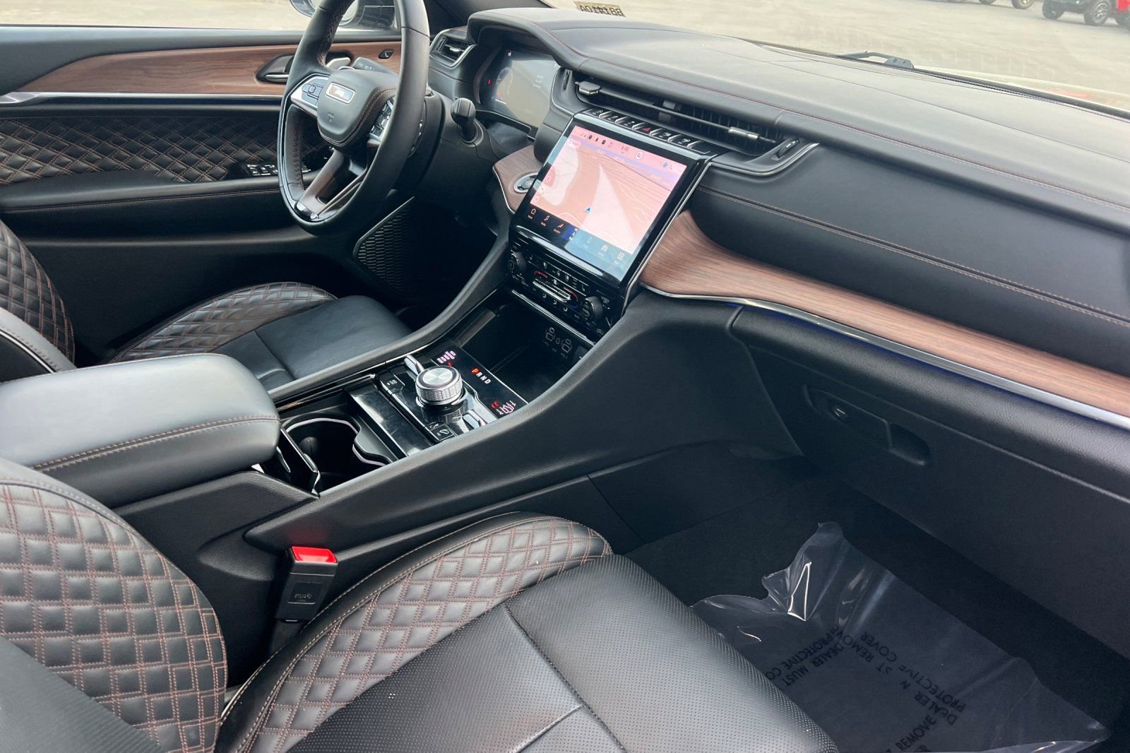 Used 2023 Jeep Grand Cherokee L Summit w/ Advanced Protech Group IV image 17