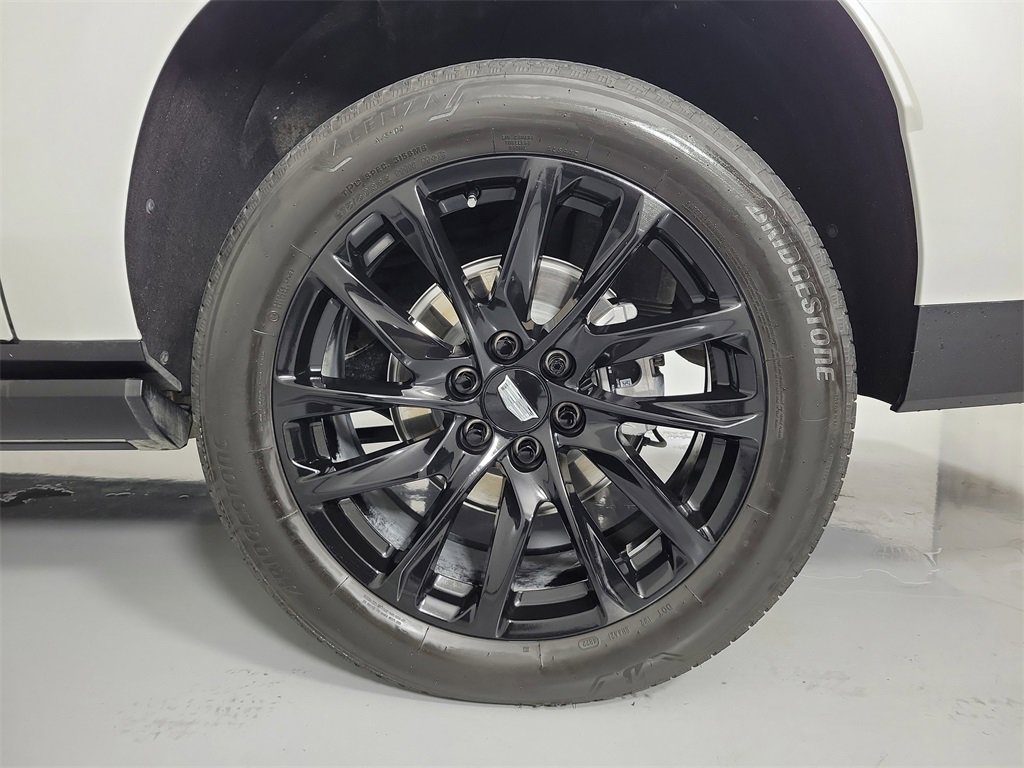 Certified 2023 Cadillac Escalade ESV Sport w/ LPO, ONYX Package image 10