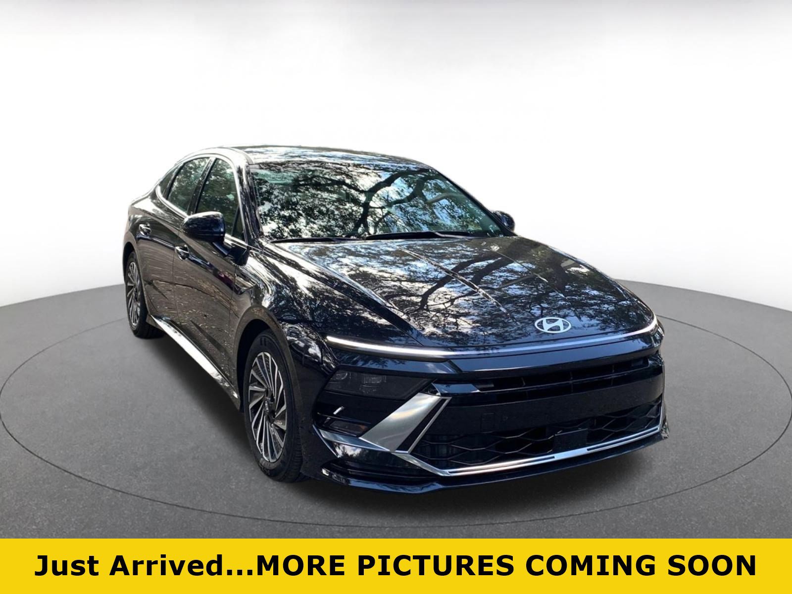 Used 2025 Hyundai Sonata SEL image 1