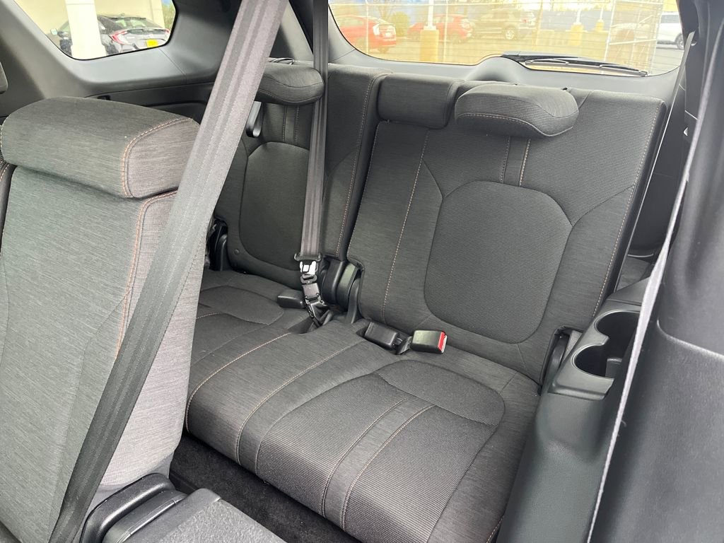 Used 2025 Honda Pilot Sport image 23