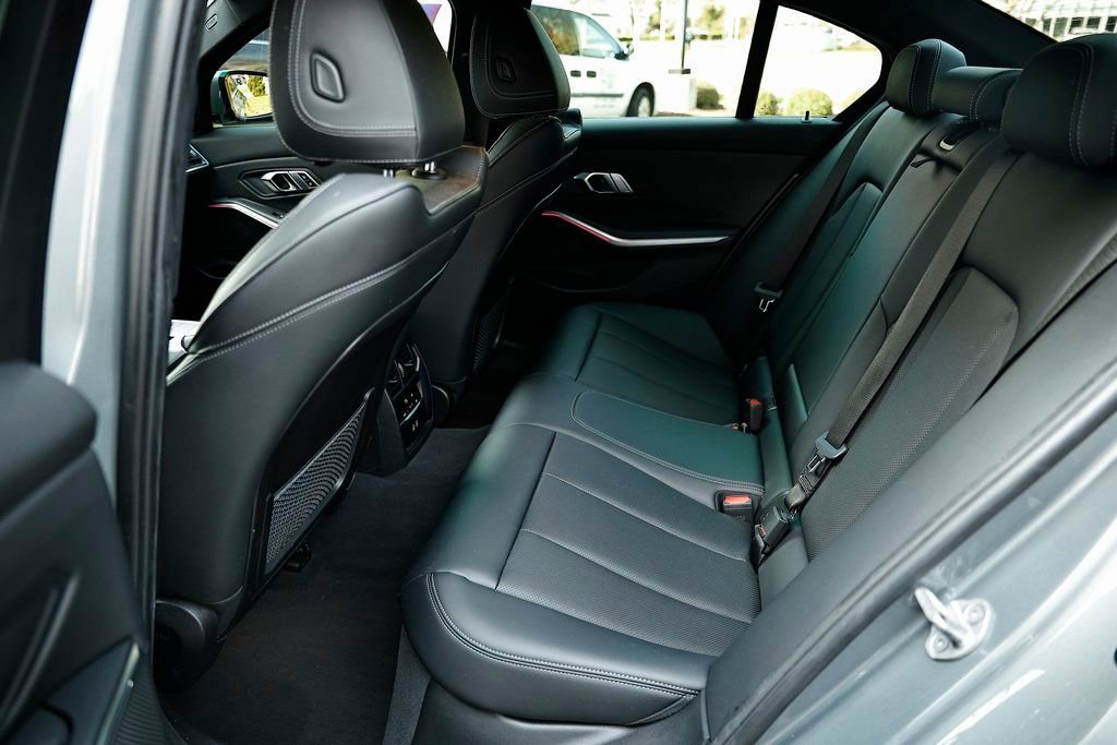 Used 2023 BMW 330i xDrive 330i xDrive w/ Driving Assistance Package image 24