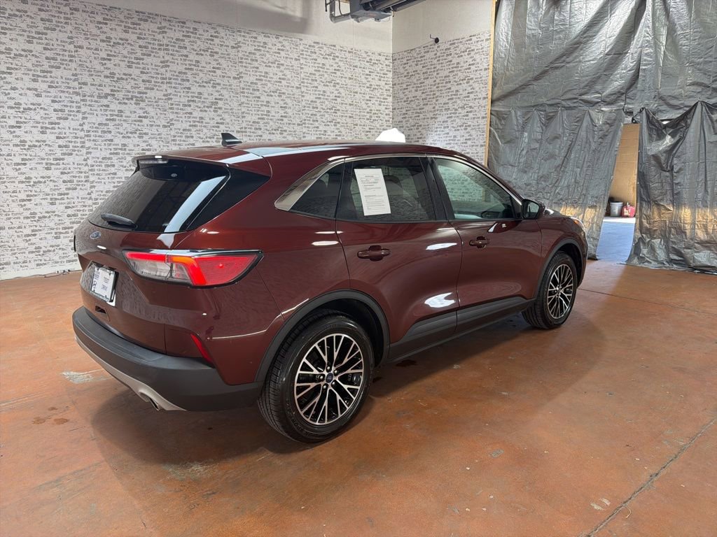 Used 2021 Ford Escape SE image 7