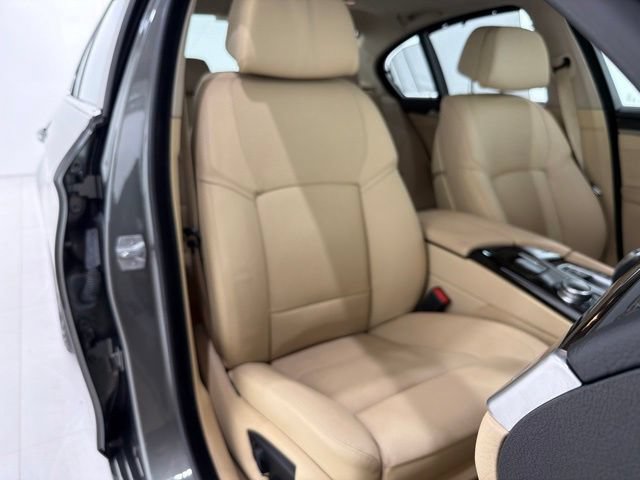 Used 2014 BMW 535i xDrive Sedan AWD/4WD image 19