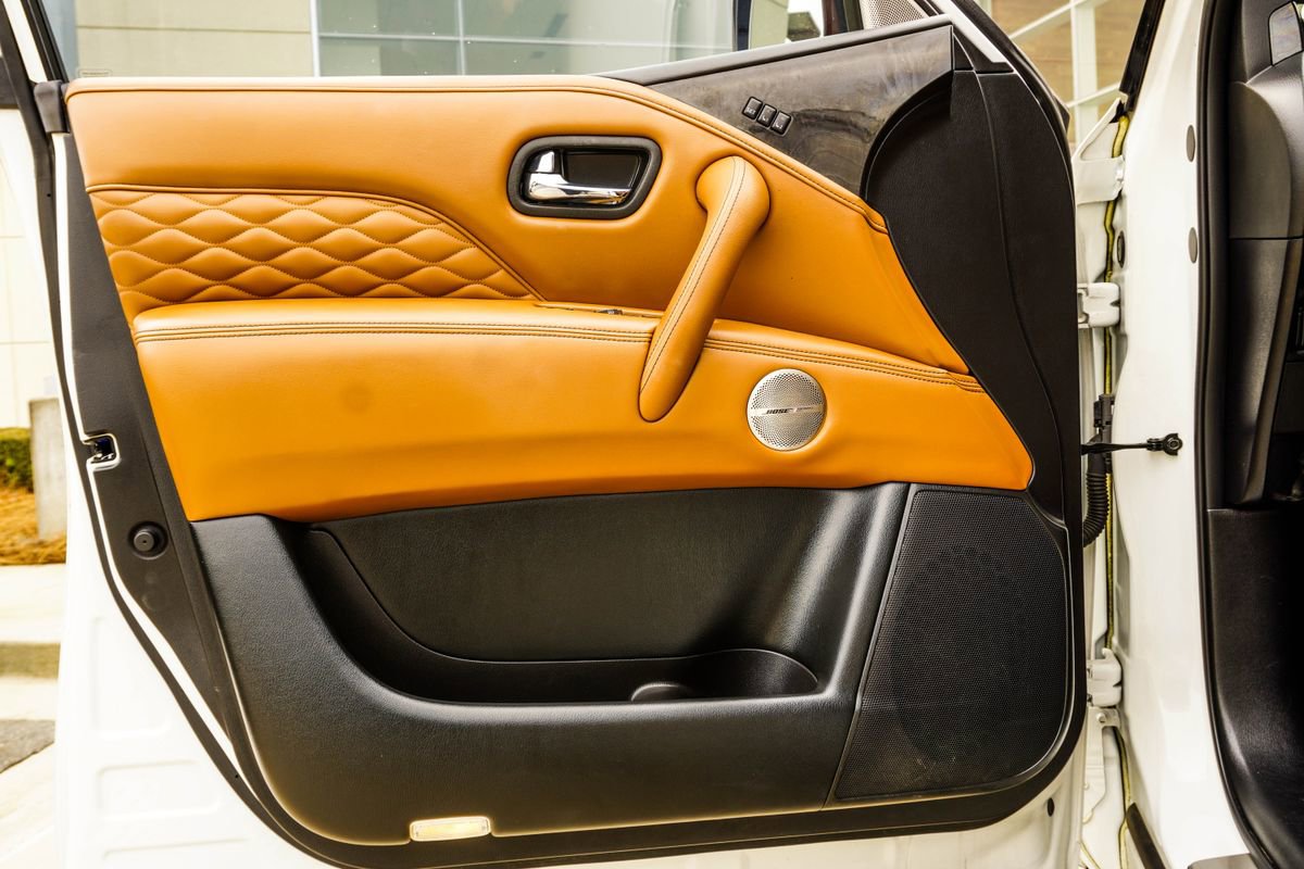 Used 2023 INFINITI QX80 Sensory w/ All-Season Package image 37
