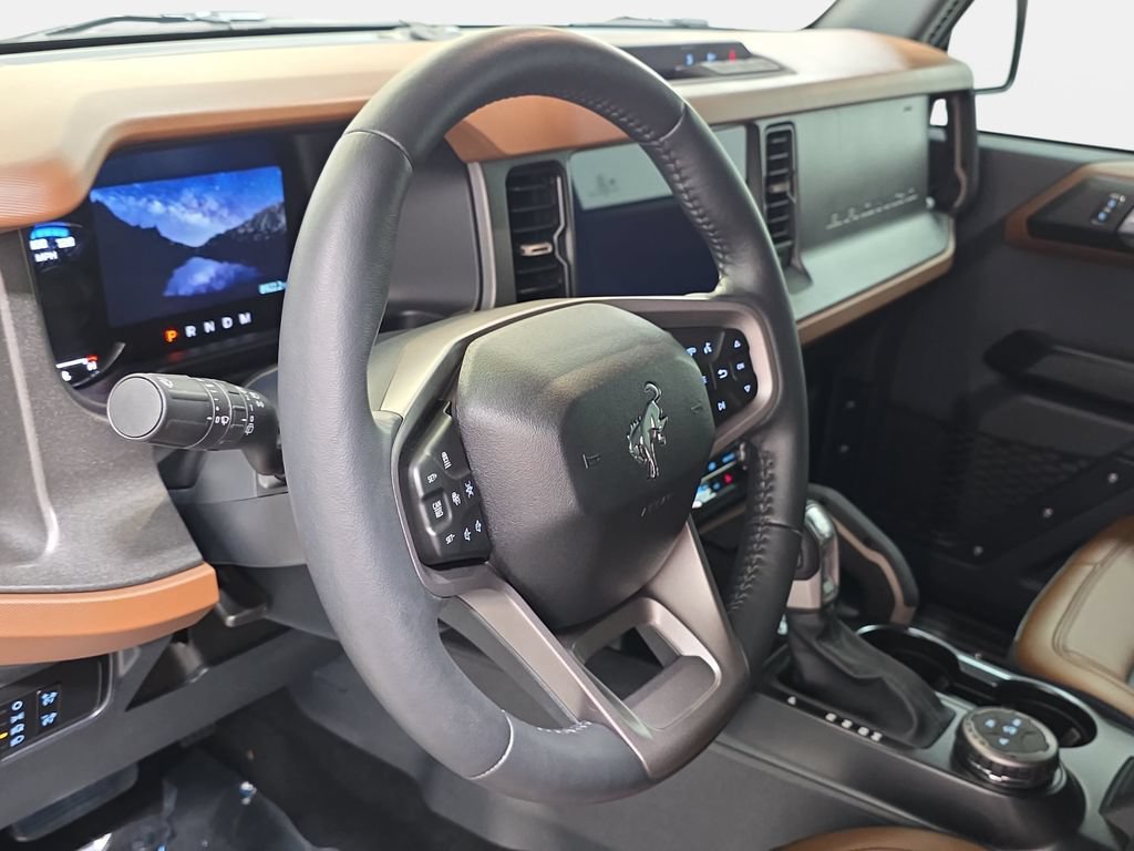 Used 2024 Ford Bronco Outer Banks AWD/4WD image 14