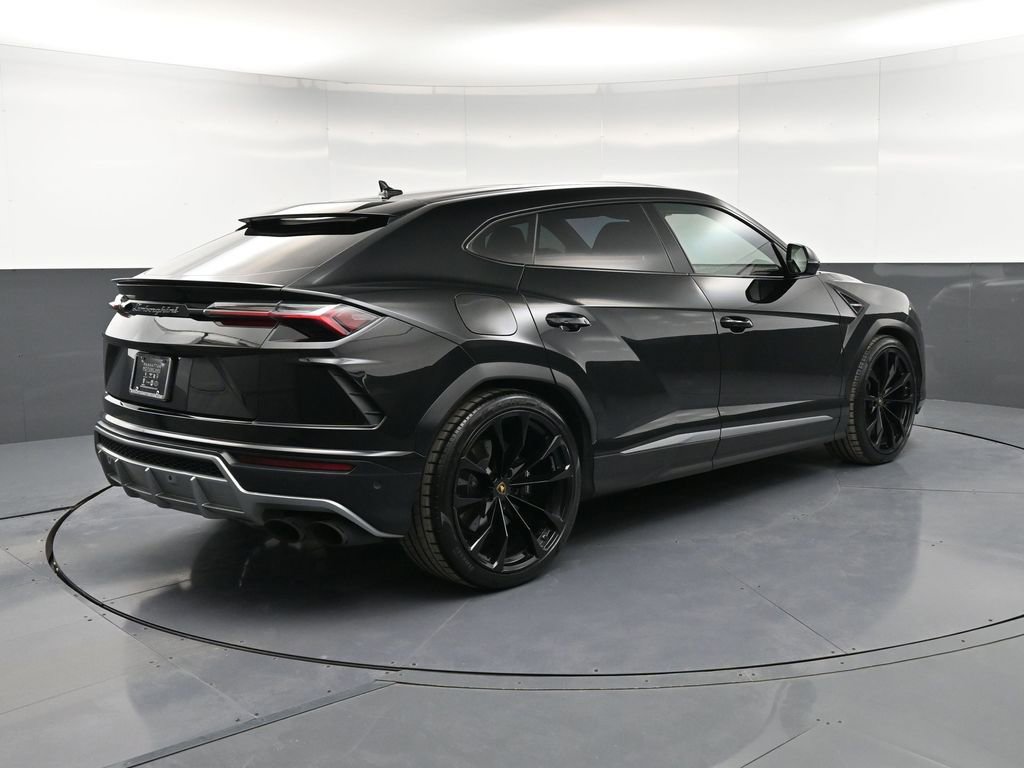 Used 2019 Lamborghini Urus image 8