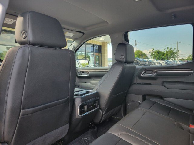 Used 2022 GMC Sierra 1500 SLT w/ SLT Premium Package AWD/4WD image 23