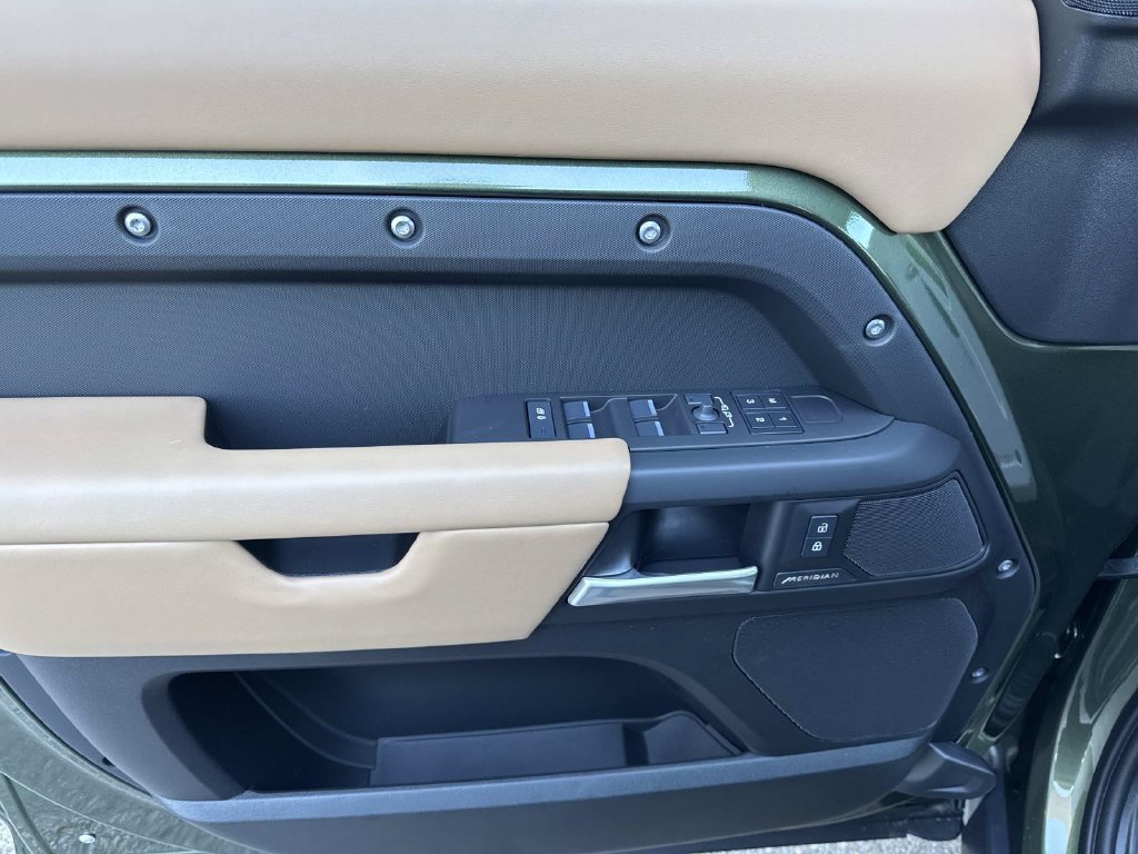 New 2026 Land Rover Defender 110 S AWD/4WD image 19